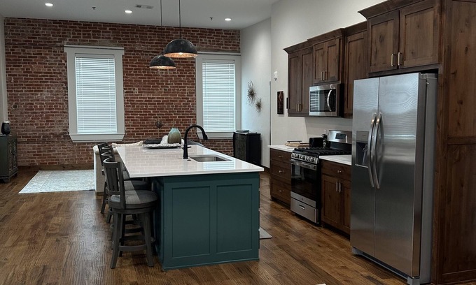 Aubrey Apartamento | Cozy 2-bedroom apartment in Aubrey with WiFi, AC