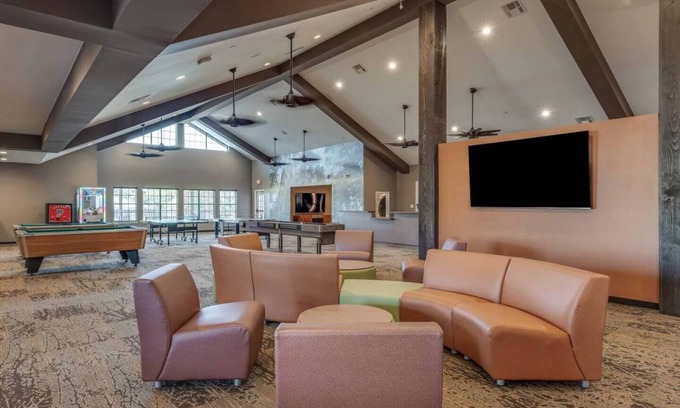 Conroe Apartamento | Cozy 2-bedroom apartment with WiFi and fitness room in pleasant Conroe