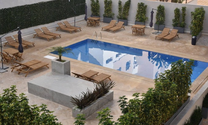 Kenitra Apartamento | Cozy 2 Bedroom apt with Pool View & Gym Access!