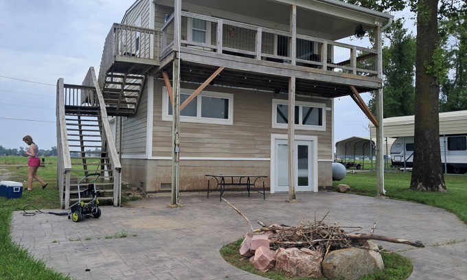 Big Lake Cabina | Cozy 2-bedroom cabin on fantastic Big Lake
