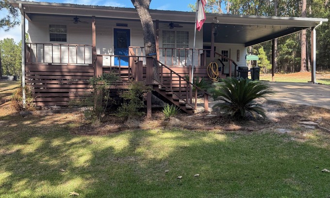 Brookeland Cabina | Cozy 2-Bedroom Cabin in the Heart of Rayburn Country Resort