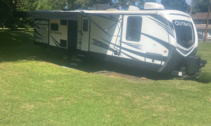 Mill Hall Casa | Cozy 2 bedroom Camper in Mill Hall near Fishing Creek