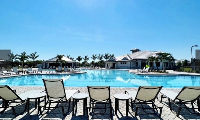 Punta Gorda Condominio | Cozy 2-bedroom condo with WiFi, AC in fabulous Heritage Landing, Punta Gorda.