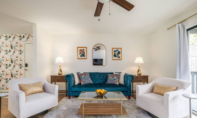 Vestavia Hills Condominio | Cozy 2-bedroom condo in the heart of Homewood/Vestavia, minutes from Samford/UAB