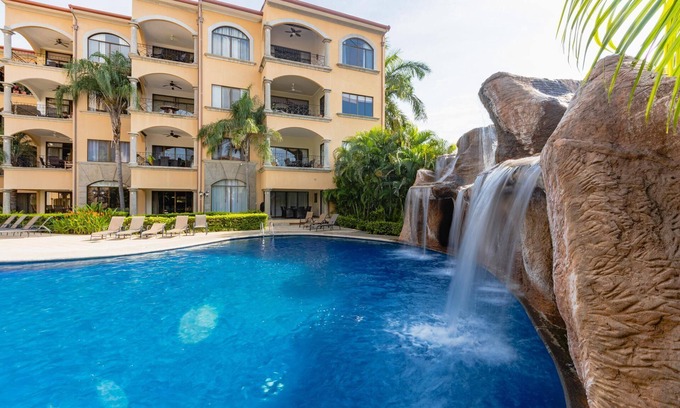 Tamarindo Condominio | Cozy 2-bedroom condo with balcony