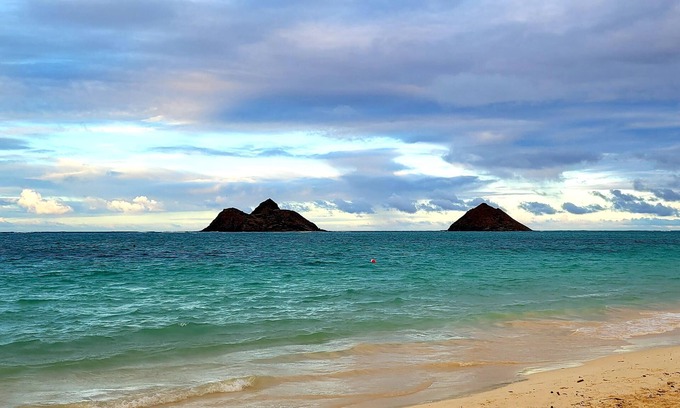 Lanikai Cabaña | Cozy 2 Bedroom Cottage - Steps from the Beach