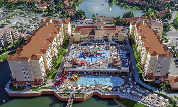 West Kissimmee Complejo | Cozy 2-Bedroom Deluxe Villa resort with Water Park, WiFi in charming Kissimmee