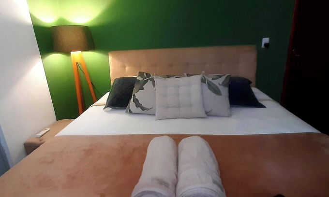 Tenone Apartamento | Cozy 2 bedroom house with car and driver to be arranged COP 30