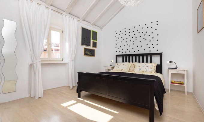 Veli Losinj Casa | Spacious apartment Alma in Veli Losinj with WiFi, air conditioning, private terrace and parking place...