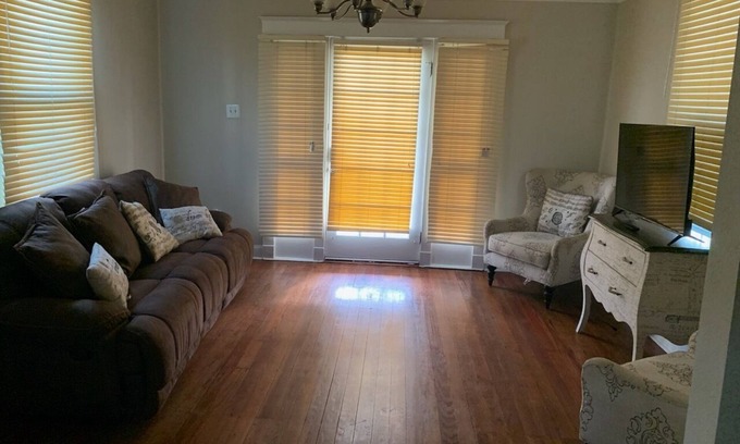 Saint Roch Casa | Cozy 2 bedroom house 10 minutes from downtown