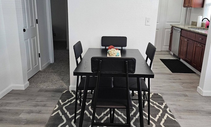 South Tacoma Casa | Cozy 2-bedroom house in Tacoma with AC, WiFi