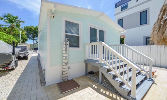 Sexton Cove Estates Casa | Cozy 2-Bedroom Key Largo Oasis – Steps from the Water