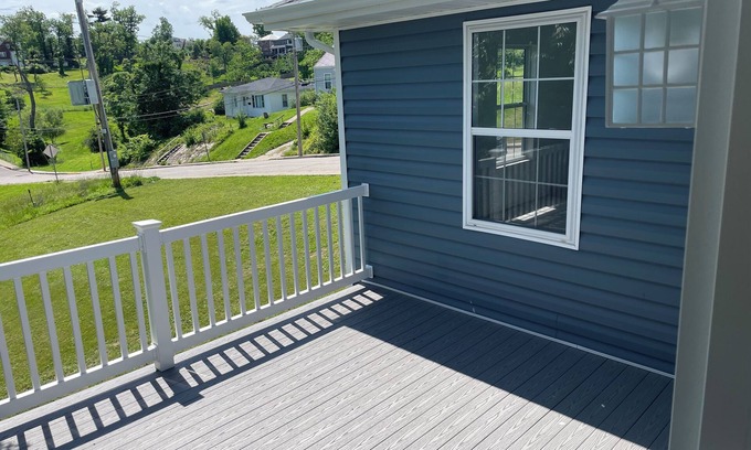 Jefferson City Casa | Cozy 2 - bedroom Little Blue House On The Hill in enjoyable Jefferson City