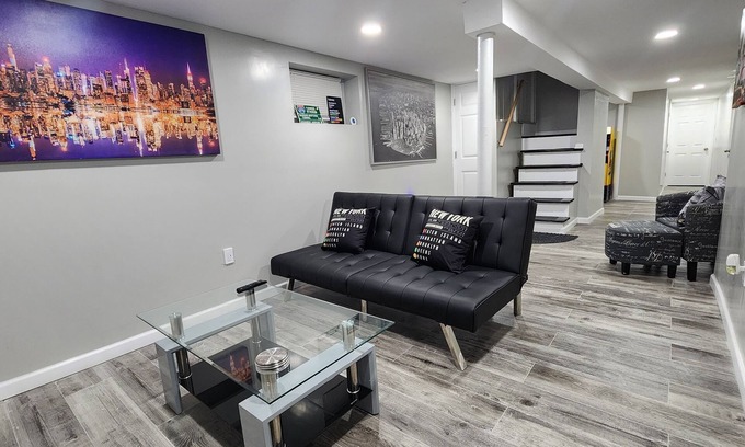 Irvington Apartamento | Cozy 2 Bedroom Luxury Basement Near Airport-NYC -Dream Mall -Prudential Center