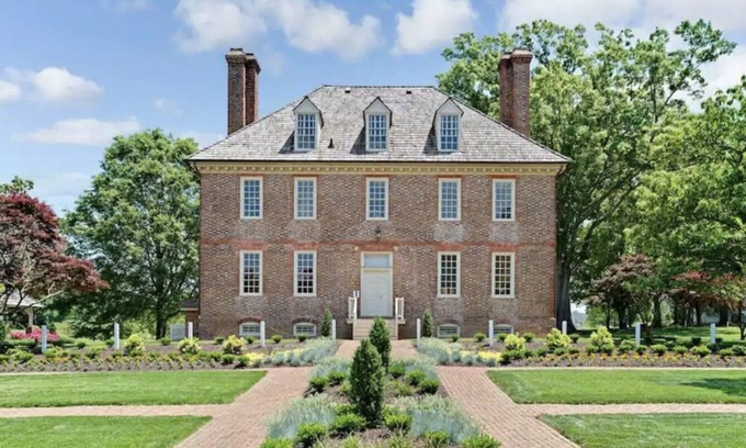 Berkeley Complejo | Cozy 2 Bedroom Upstairs Suite at the Historic Powhatan