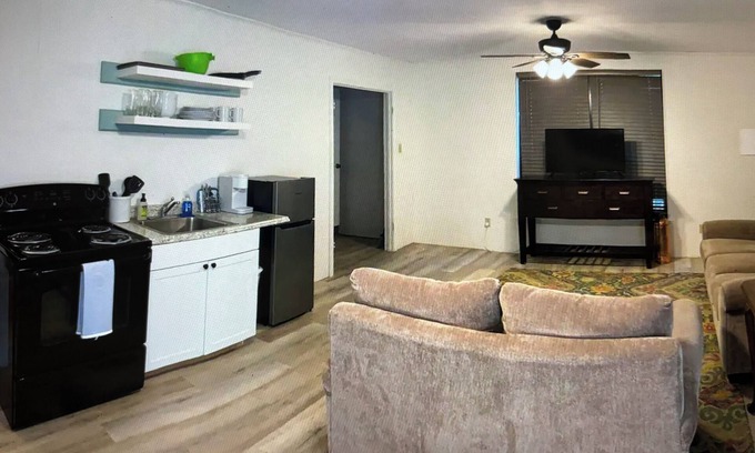 College Station Apartamento | Cozy 2-bedroom in College Station minutes from campus!