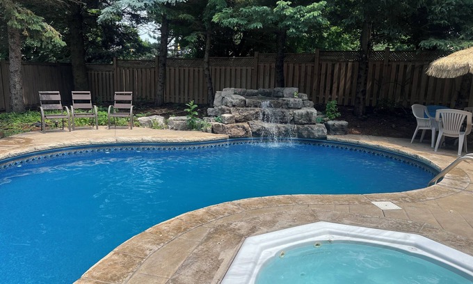 Brampton Apartamento | Cozy 2 bedroom walkout paradise
