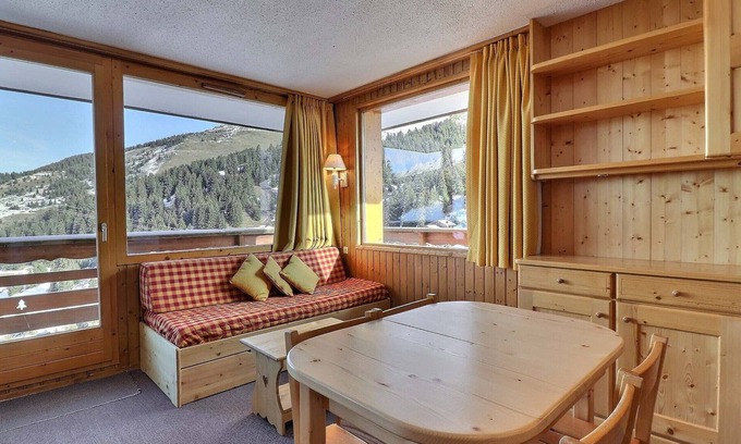 Meribel-Mottaret Apartamento | Cómodo Apartamento de 2 Habitaciones con Balcón, Wi-Fi y Se Admiten Mascotas