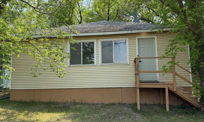 Manitou Beach Cabina | Cozy 2BD Retreat Near Danceland in Manitou Beach