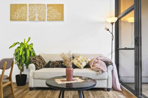 Waterloo Apartamento | Cozy 2Beds APT with Pool Access in Waterloo