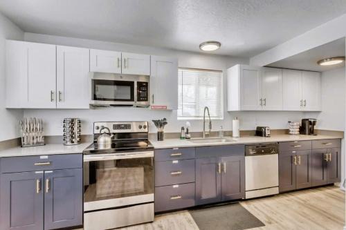 Sugar House Apartamento | Cozy 2BR Apt w Parking near Downtown SLC
