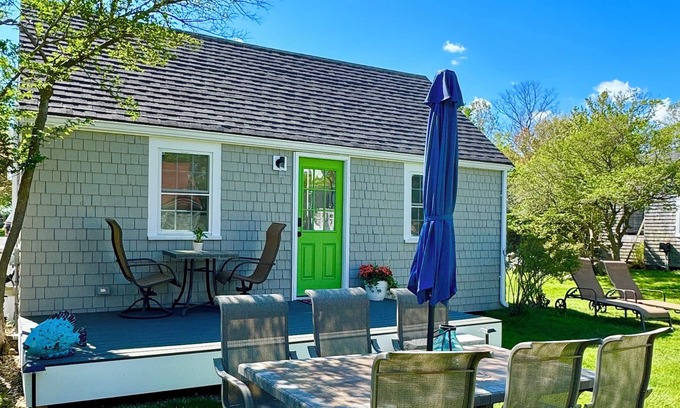 Rockport Cabaña | Cozy 2BR ocean breeze cottage, AC, wifi, streaming tv, parking.