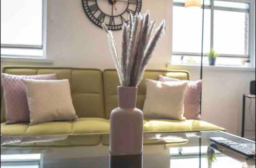 Finsbury Park Apartamento | Cozy 2BR Retreat, London Rental!