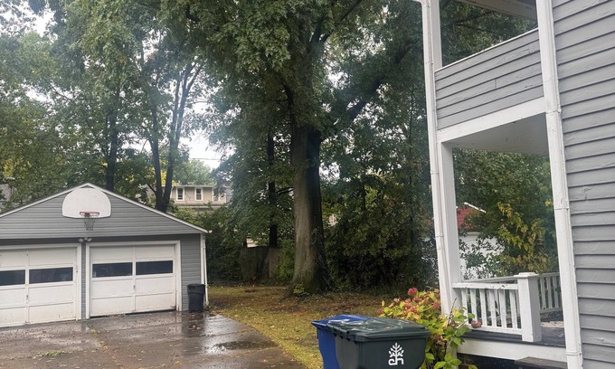 Cleveland Casa | Cozy 3-bedroom house with WiFi in Cleveland Heights