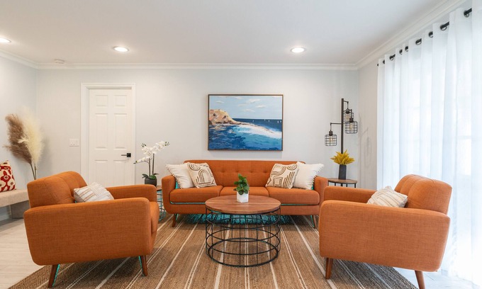 Los Angeles County Casa | Cozy 3 Bedroom 2 Bathroom One level Home in West Hills