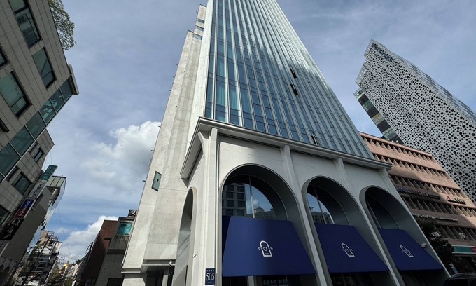 Cheongdam Condominio | Cozy 3-bedroom condo with WiFi, AC in amazing Seoul Gangnam