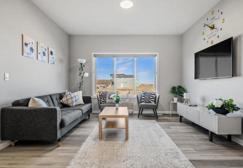 Southeast Calgary Casa | Cozy 3 Bedroom Home in Rangeview