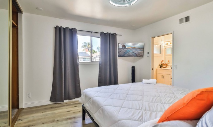 West Hills Casa | Cozy 3 bedroom home Ideal for Travel professional in delightful woodland hiils