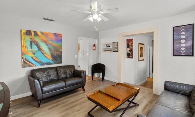 North Central Hollywood Casa | Cozy 3 bedroom home with pool and huge backyard