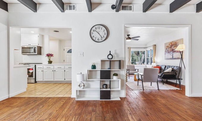 Cerritos Casa | Cozy 3 bedroom house with fire pit near Disneyland