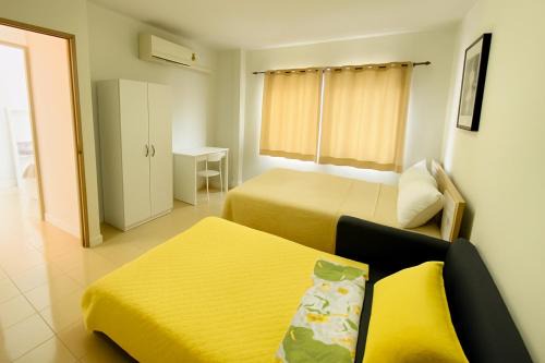 Ratsada Casa | Cozy 3 Bedroom Townhouse Phuket Town - Sleeps 7