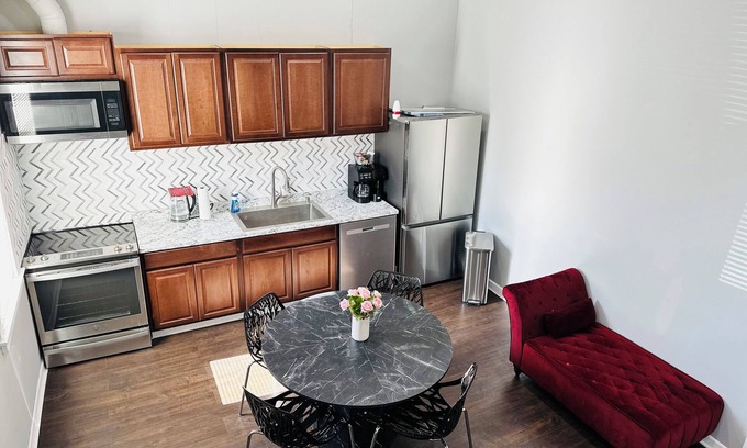 Glenwood Casa | Cozy 3-bedroom townhome in welcoming Glenwood with WiFi, AC and Park 2 min drive