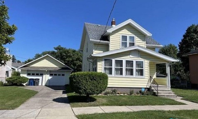 Downtown Toledo Casa | Cozy 3 bedrooms home.