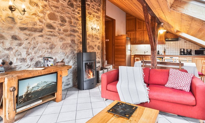 Saint-Chaffrey Apartamento | Amplio apartamento 6-7 personas con piscina, chimenea y cerca de pistas