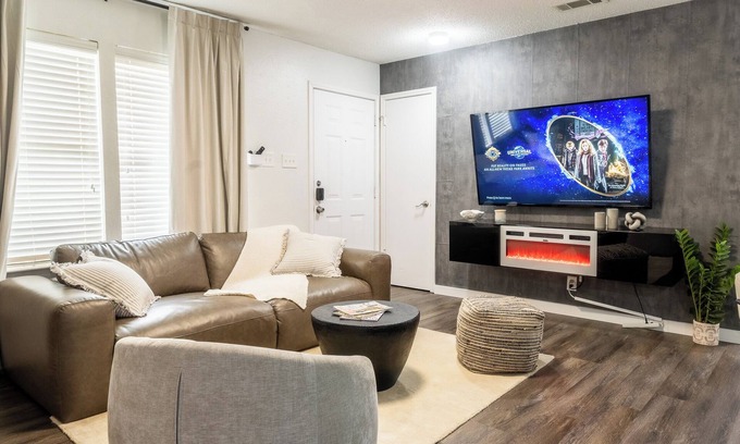McKinney Casa | Cozy 3b2b Duplex Home in South Austin