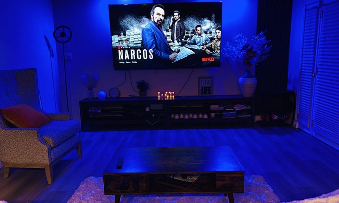 Ontario Casa | Cozy 3B2B Romantic 85"TV Close to Ontario Airport