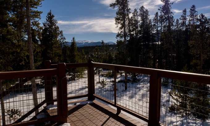 Grand View Highlands Casa | Cozy 3br/2ba Mountain Home - 15 minutes to Winter Park. Pet-Friendly!