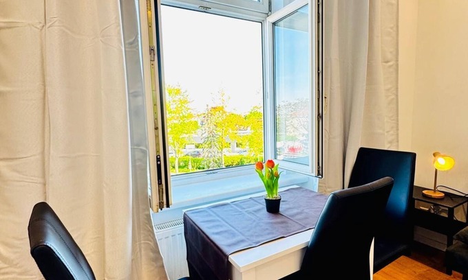 Liesing Apartamento | Cozy 3BR Apt Near Kaufpark Alterlaa