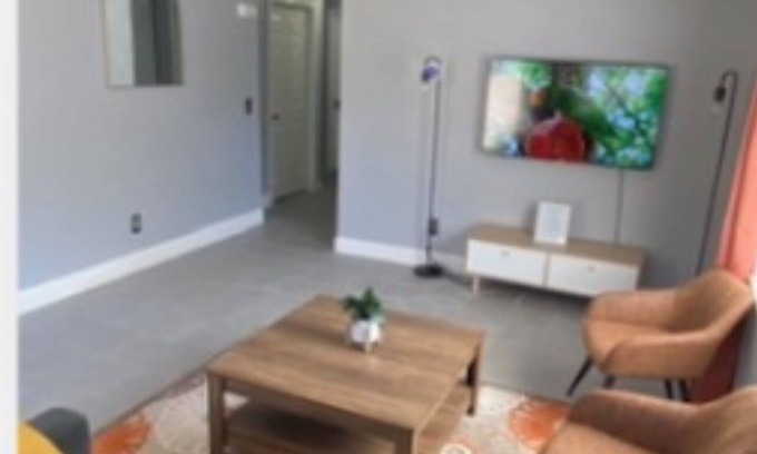 Ocala Casa | Cozy 3BR Home in Ocala - For Work Teams & Families