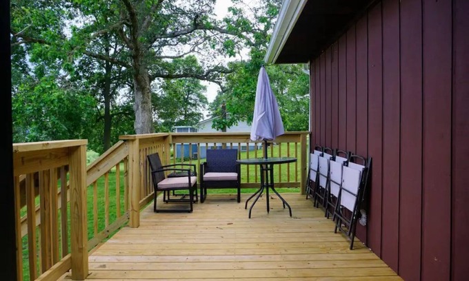 Lakeville Otro | Cozy 3BR home near Mohican & Amish Country
