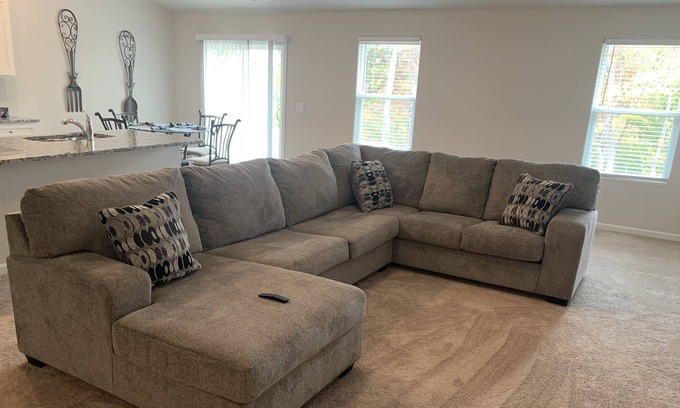 Greensboro Casa | Cozy 3BR House 15mins to A&T, UNCG, Cone Hospital