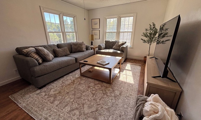 Sioux City Casa | Cozy 4-bed 2-bath in Sioux City: Perfect for families or co-workers