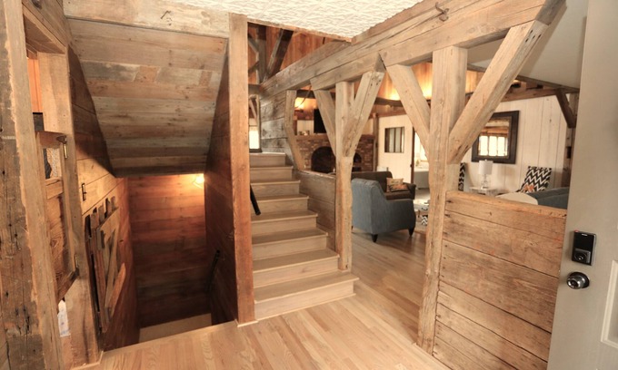 Seward County Cabina | Cozy 4-bedroom cabin with WiFi, near Seward, located on 10 acres.