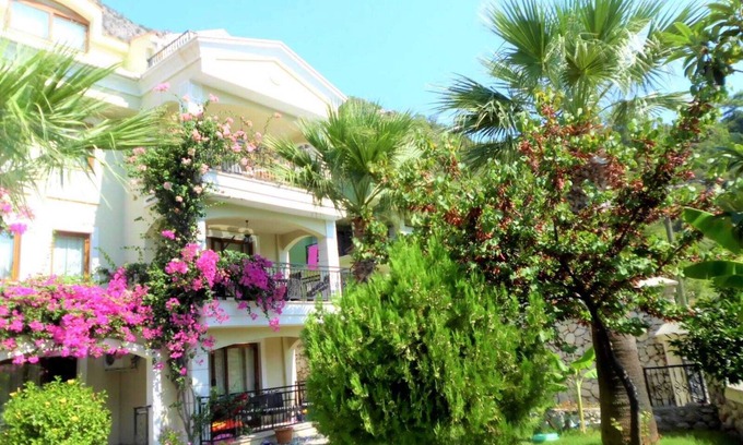 Marmaris Condominio | Cozy 4-bedroom condo in delightful Turunç with WiFi, AC