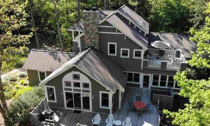 Glen Arbor Casa | Cozy 4-bedroom house in enchanting Glen Arbor with AC, WiFi