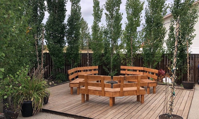 Red Deer Casa | Cozy 4 Bedroom w/outdoor fire pit sanctuary